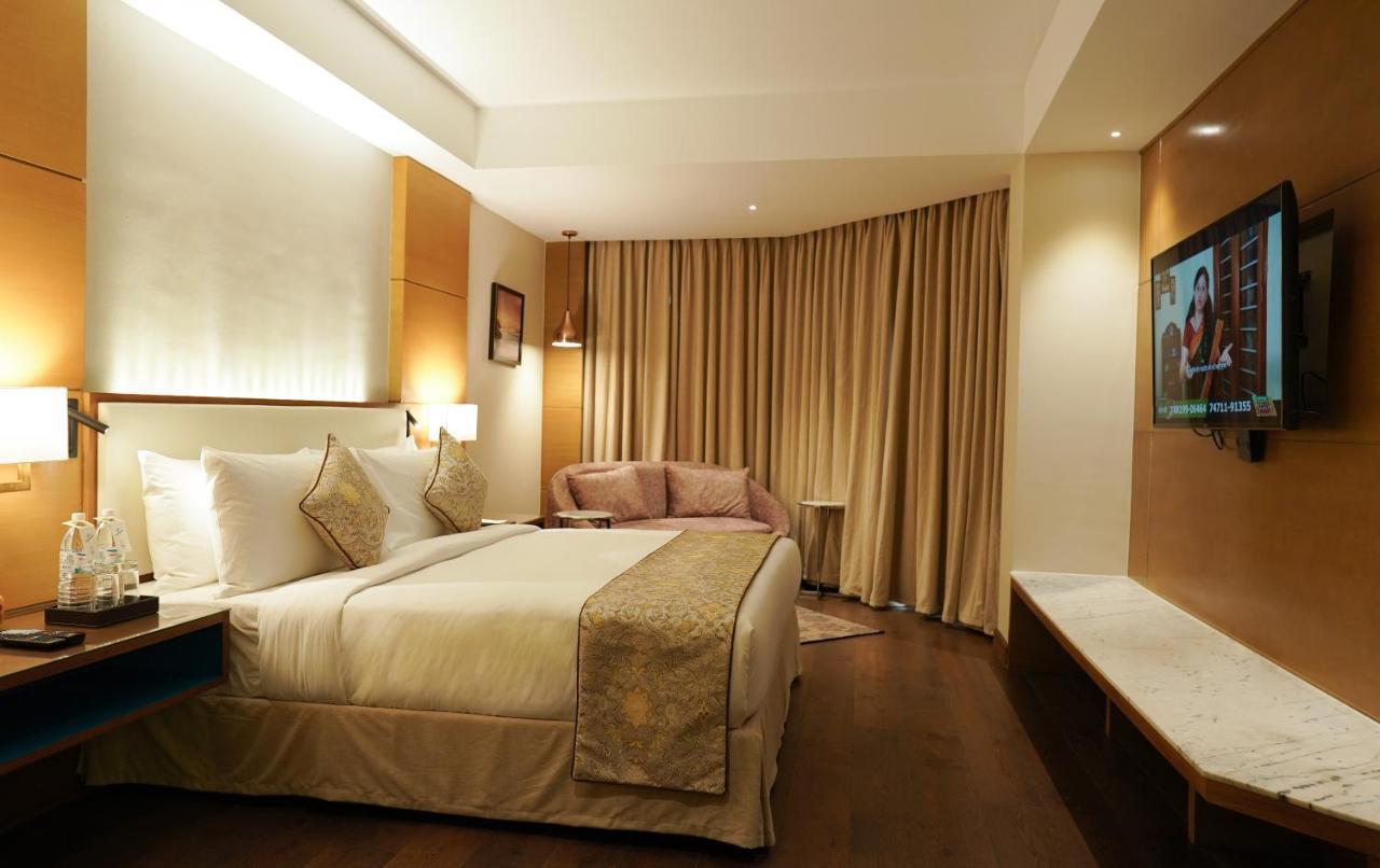 Gokulam Grand Trivandrum Thiruvananthapuram Екстер'єр фото