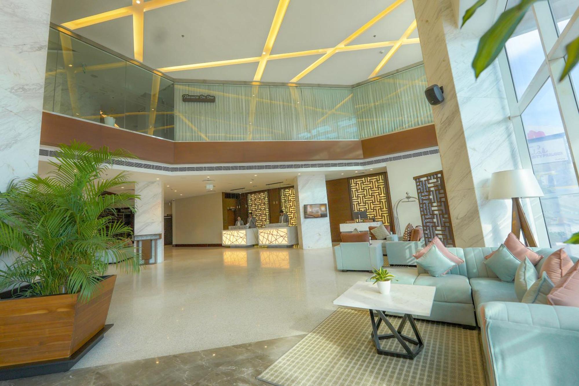 Gokulam Grand Trivandrum Thiruvananthapuram Екстер'єр фото