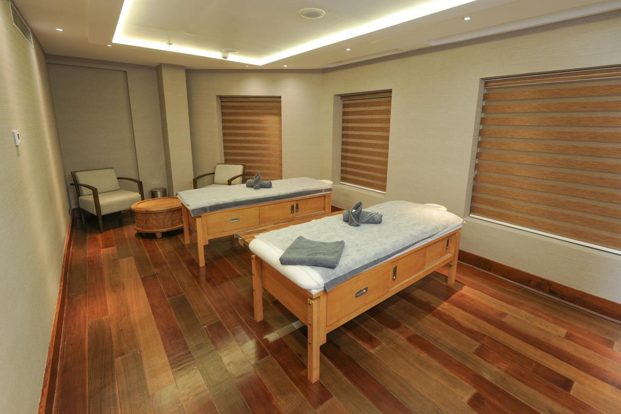 Gokulam Grand Trivandrum Thiruvananthapuram Екстер'єр фото